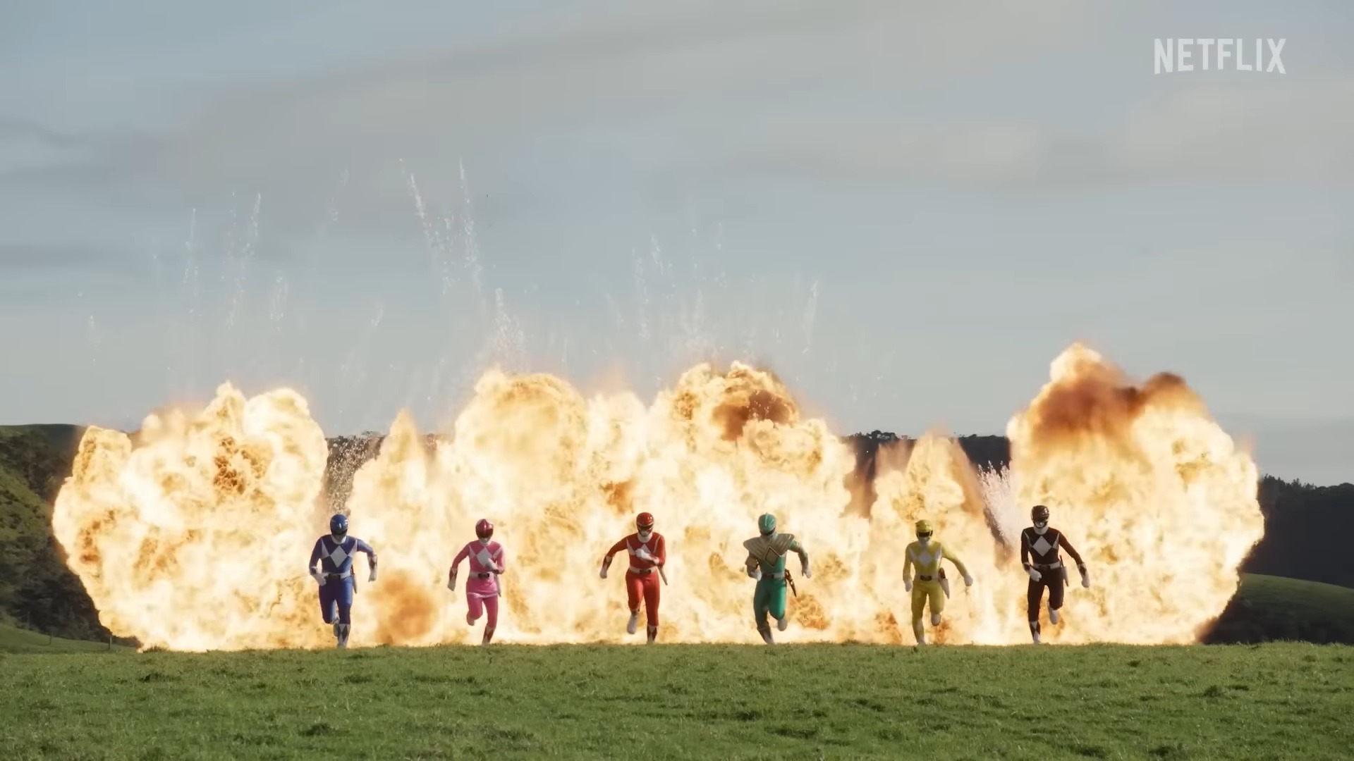 最原汁原味的 Go Go Power Rangers！Netflix《金剛戰士：昔日與永遠》集結初代、二代演員回歸出演！