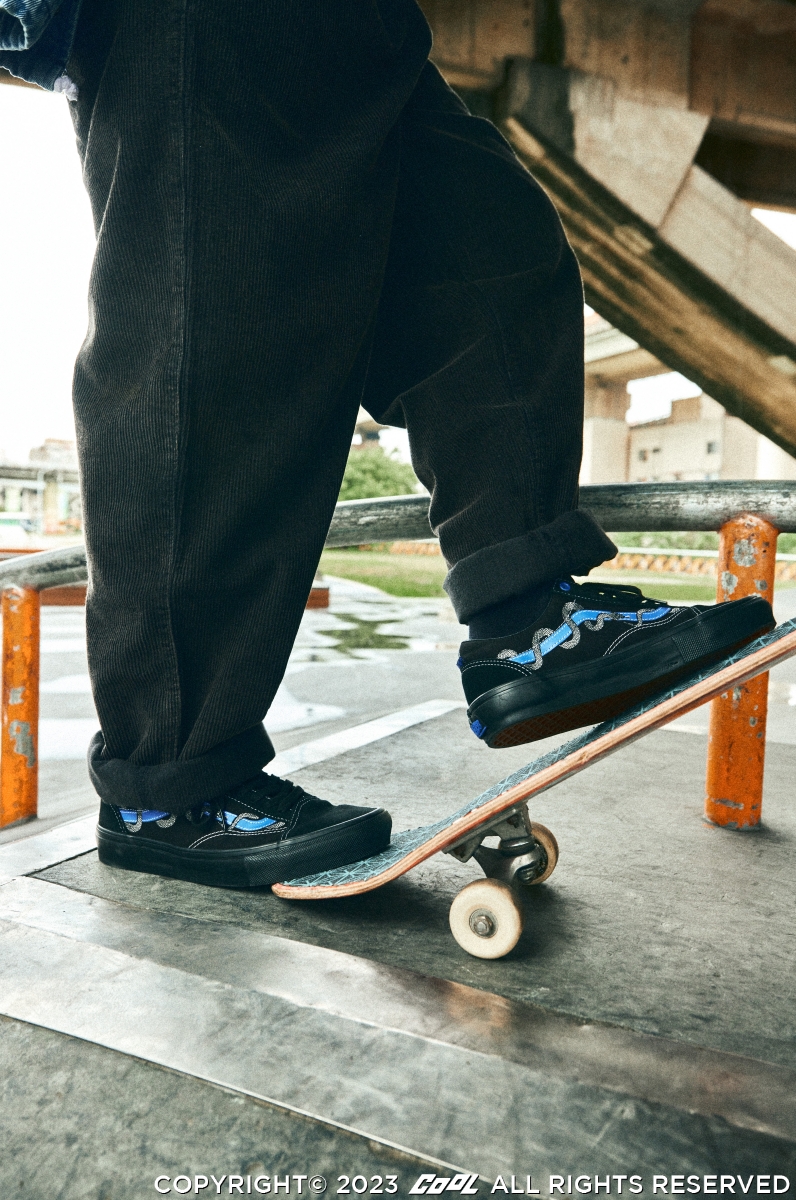 Vans4