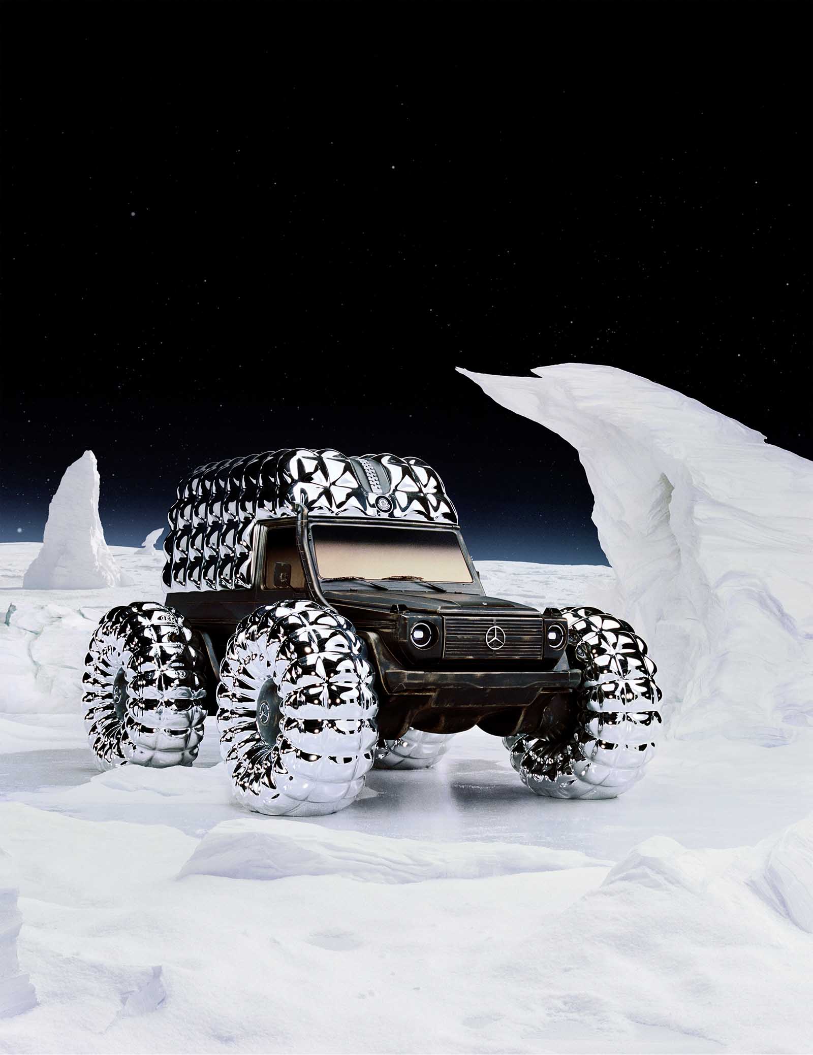 羽絨大 G 太吸睛！Moncler 攜手 Mercedes-Benz 打造「PROJECT MONDO G」藝術品！