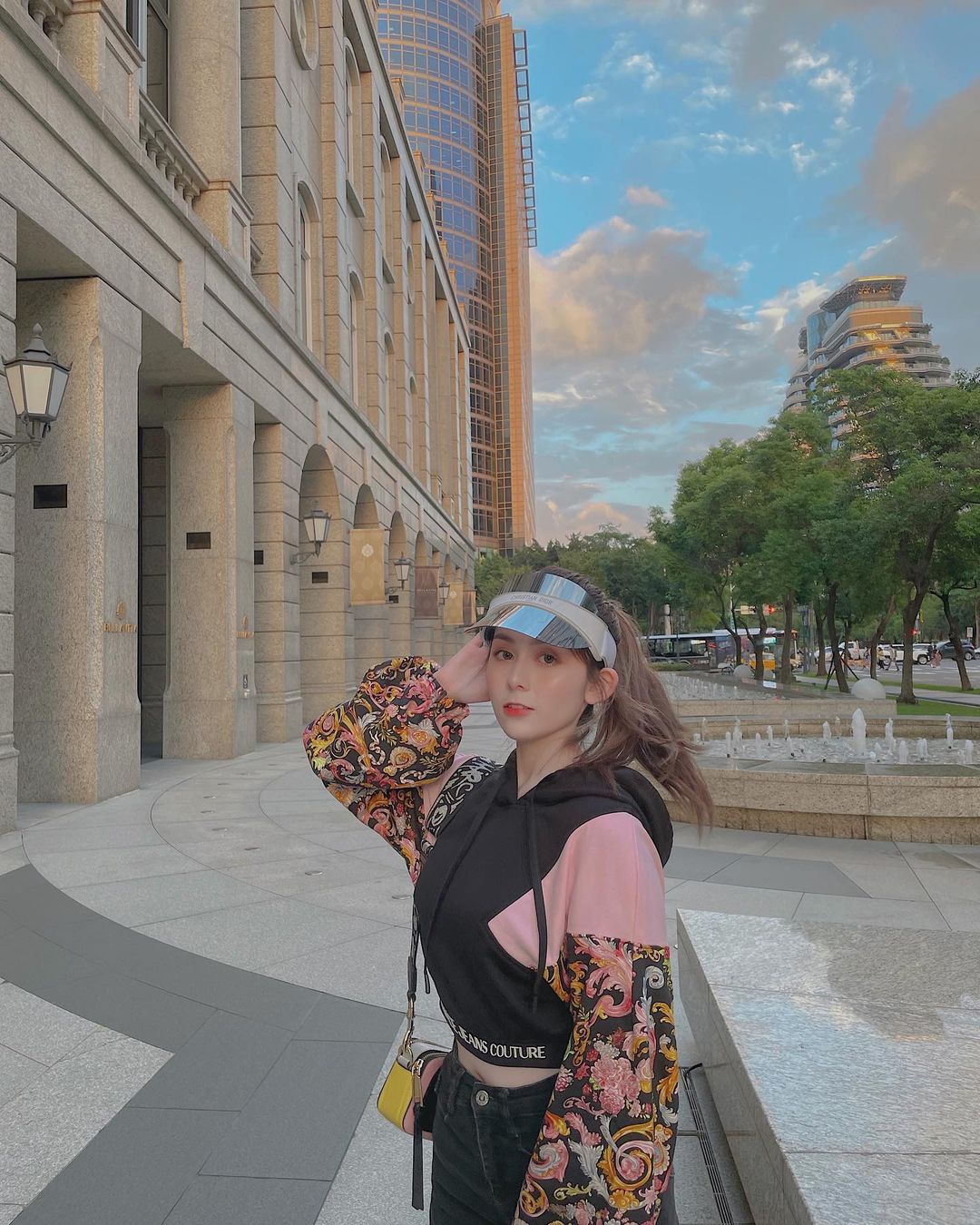 吳兆絃爆「交友網站約會費開價 5 萬」還討紅包！本尊不忍了發聲開嗆：很可憐欸