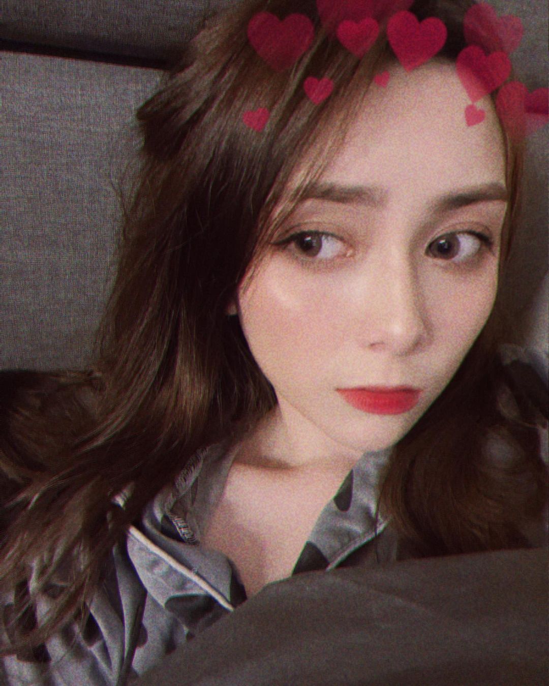 有男友還在用交友網站？吳兆絃爆約會費「開價 5 位數」最新動態加碼討紅包