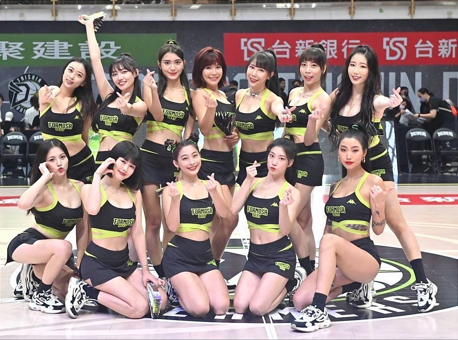 香味警報來襲！PLG 夢想家推出 Formosa Sexy 啦啦隊「女孩卡」，球衣、髮香等特殊卡種超豐富！