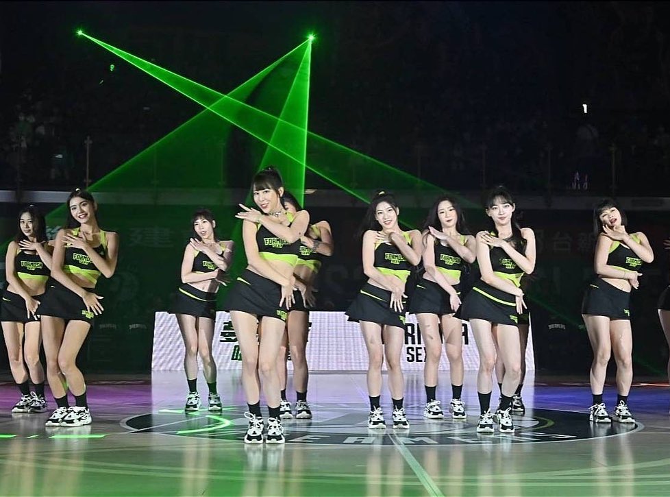 香味警報來襲！PLG 夢想家推出 Formosa Sexy 啦啦隊「女孩卡」，球衣、髮香等特殊卡種超豐富！