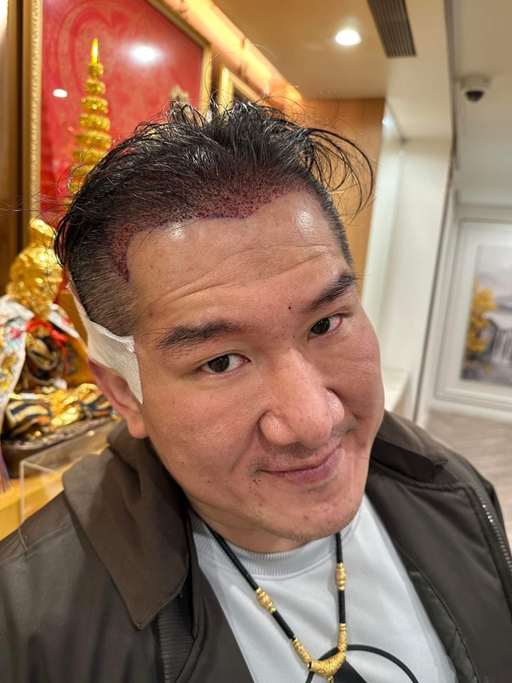 Toyz 賣飲料取名「橙芝汗」賣 87 元！館長秒開直播狂噴髒話：超好笑，喝我的汁汁