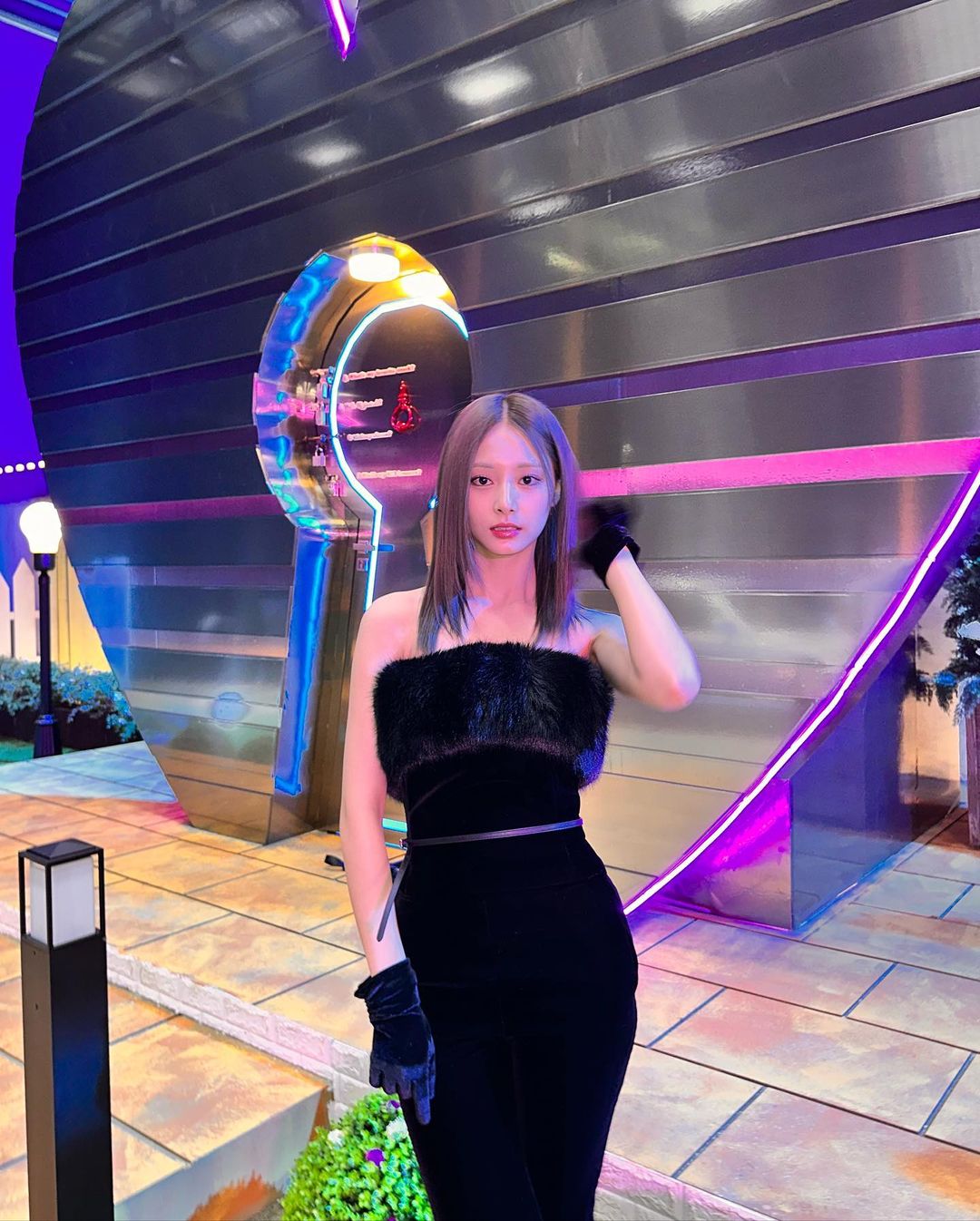 超越周董、Jolin！TWICE 周子瑜 IG 粉絲追蹤數突破 1,000 萬，躍升台灣名人排行之冠