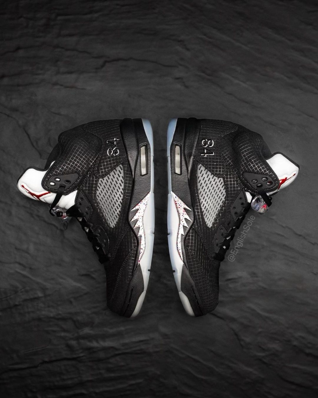 凱德大叔限定！近賞 Mark Wahlberg 專屬配色 Air Jordan 5 Retro「變形金剛」