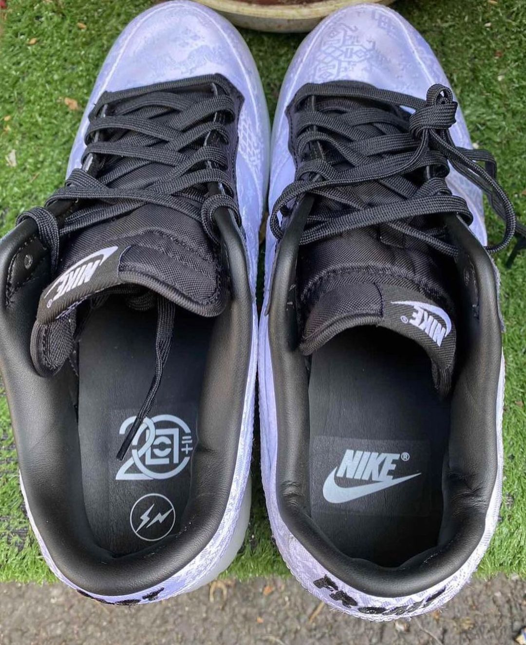 陳冠希攜手藤原浩打造夢幻「白絲綢 」！CLOT x fragment design x Nike Dunk Low 諜照曝光