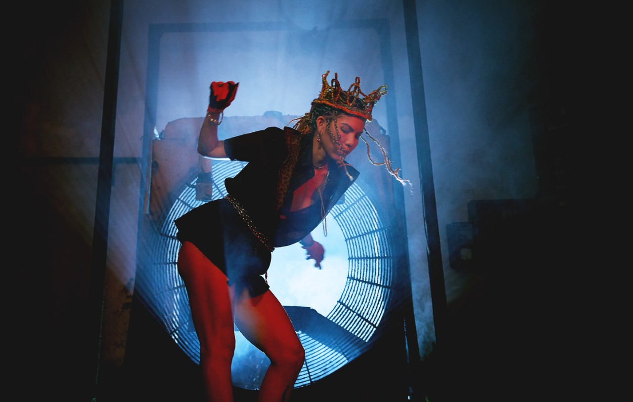 「就算心碎了，還是要好好愛自己」嘻哈雙棲歌手 7LING 最新爵士嘻哈作品〈心碎情人節〉正式亮相