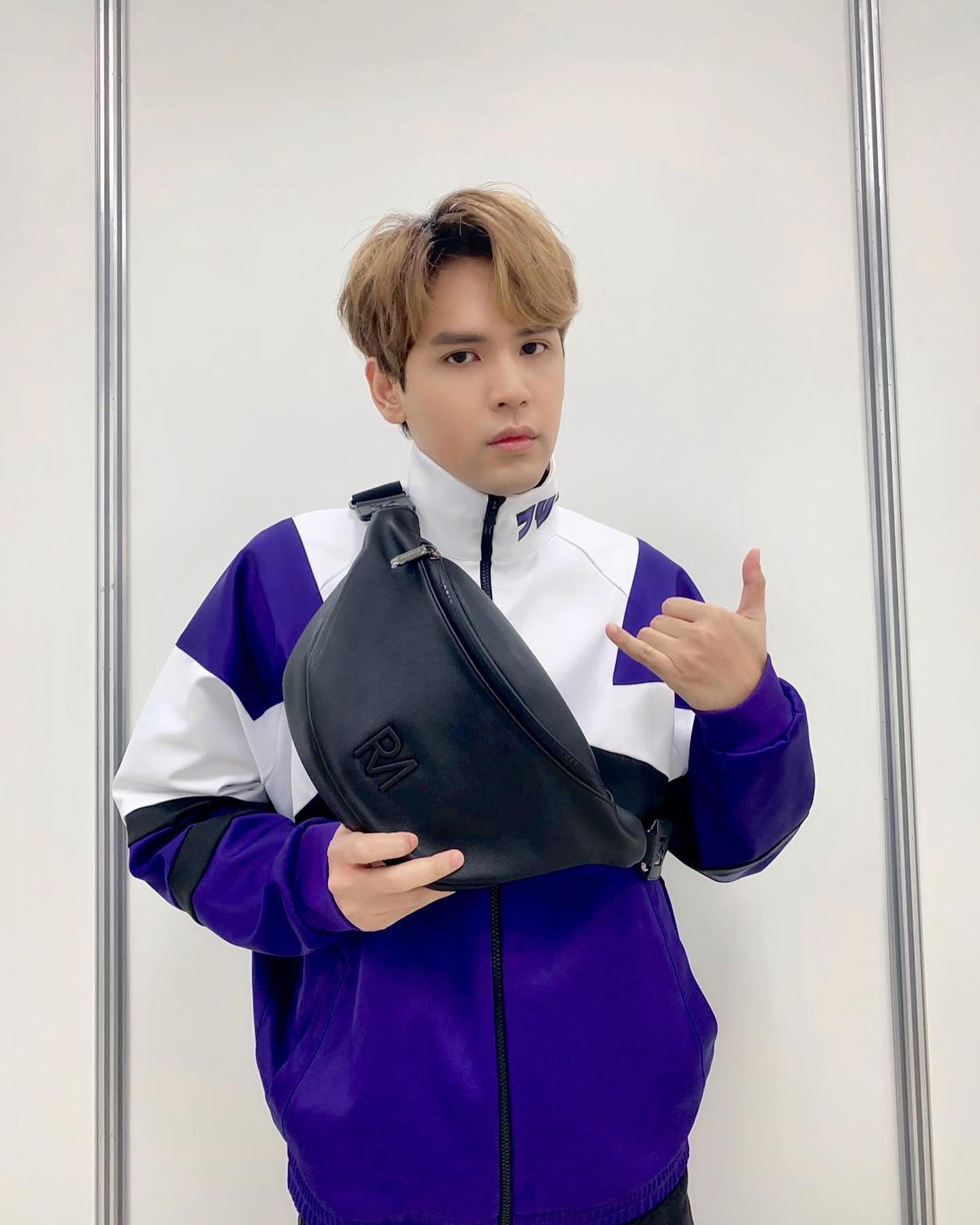 陳零九情斷 10 年女友！ 3 女星疑選邊站　先後發文暗嗆「狐狸精」篠崎泫首度回應