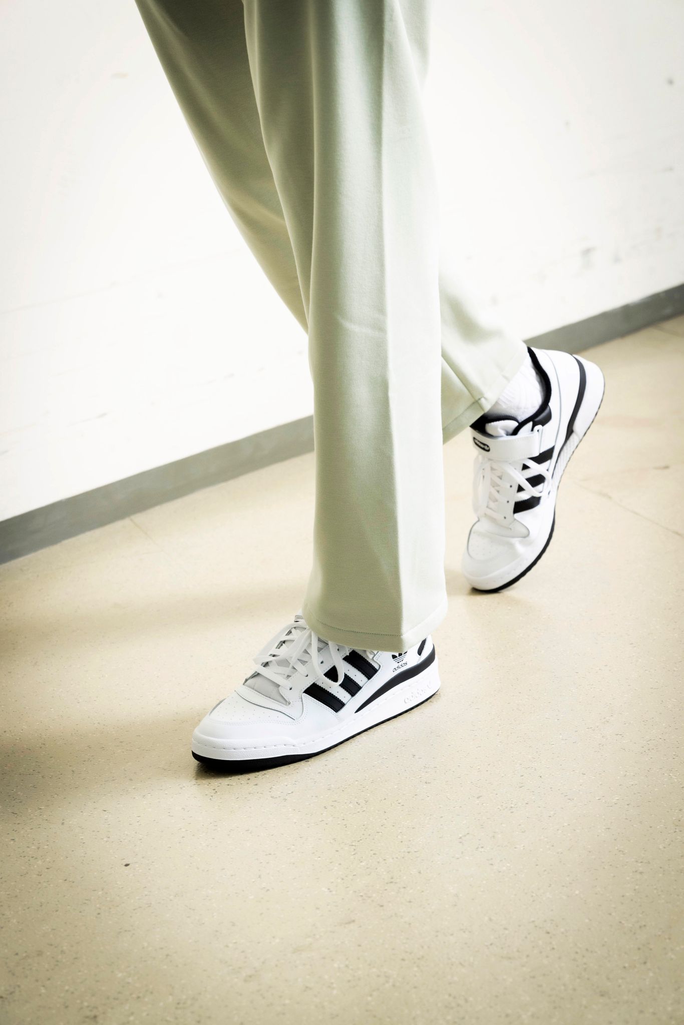 灌籃大賽冠軍劉駿霆、三分球王盧冠軒搶先著用！T1 明星賽球星演繹 adidas Basketball 第二彈休閒系列