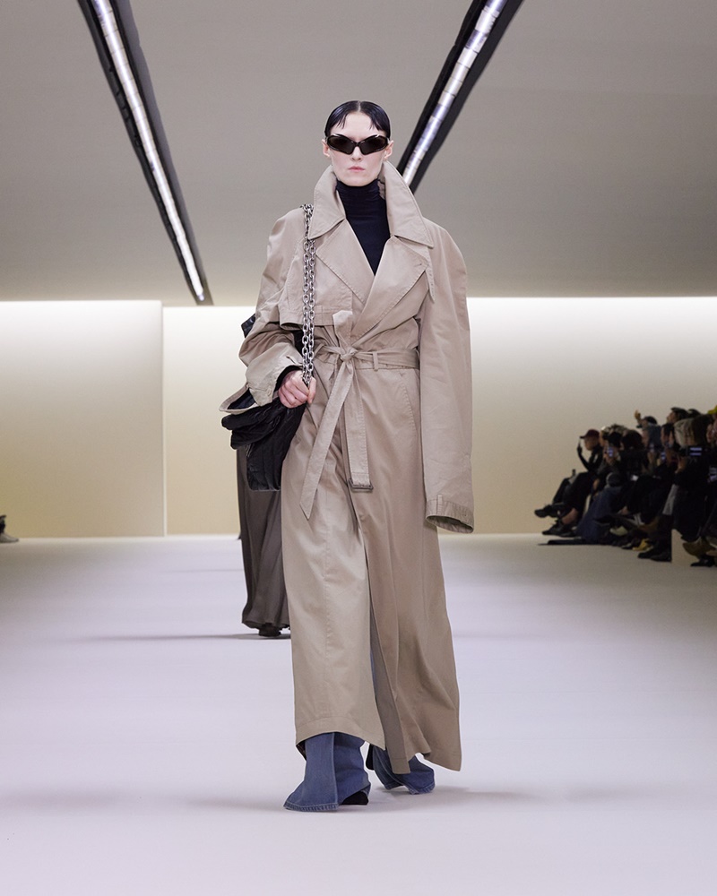 楊丞琳現身現場！ 回顧 Balenciaga 2023 冬季大秀，可愛教主變成暗黑教主！