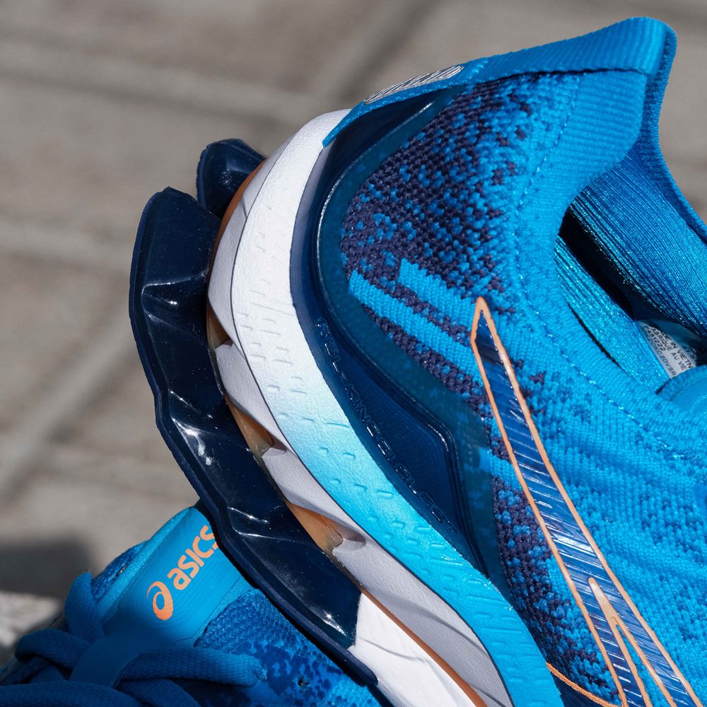 COOL 開箱｜搭載新科技的「東瀛戰神」！ASICS GEL-KINSEI BLAST 為什麼被稱為「跑鞋武士」？