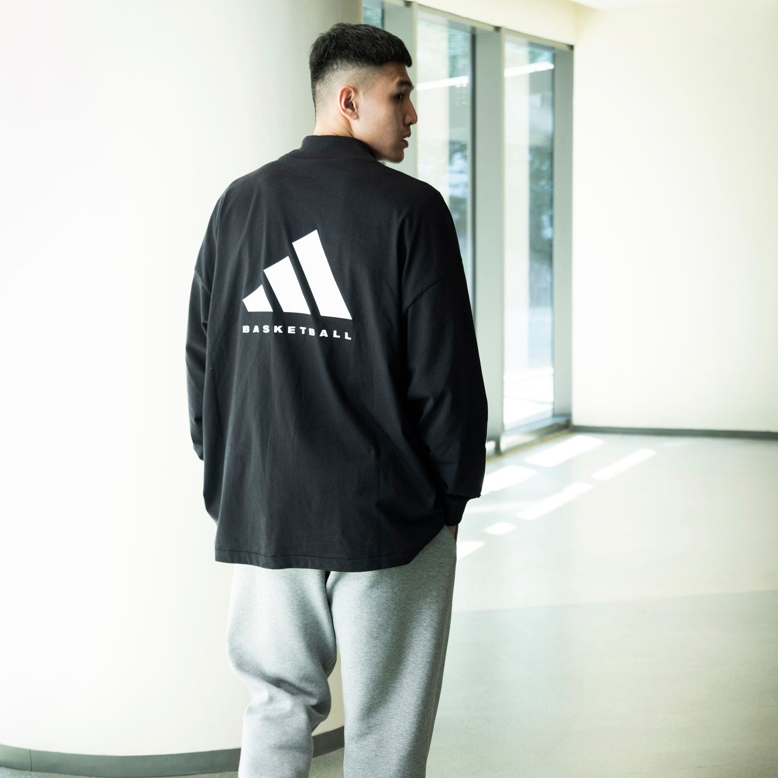 灌籃大賽冠軍劉駿霆、三分球王盧冠軒搶先著用！T1 明星賽球星演繹 adidas Basketball 第二彈休閒系列