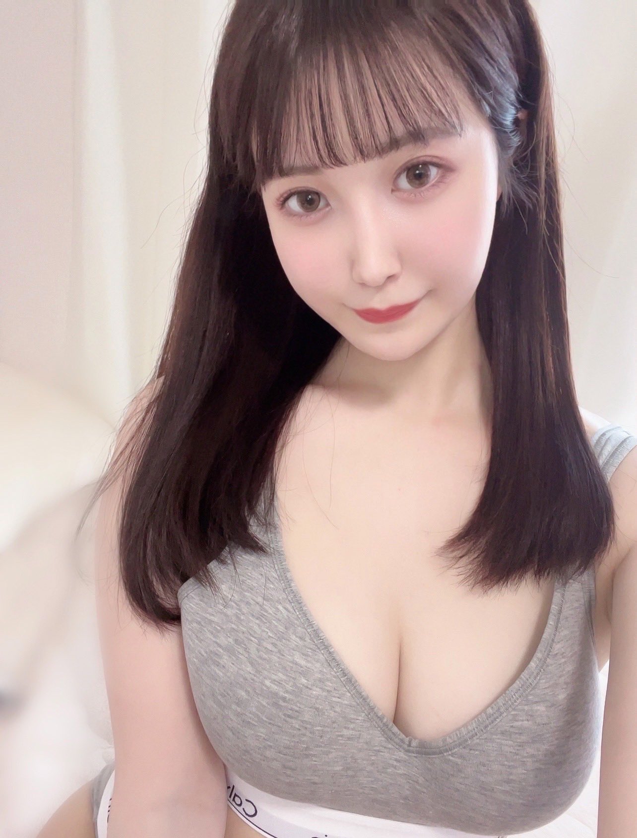 真的回來了？G cup 可愛大物「朝田ひまり」消失半年後，疑似夾帶新作回歸