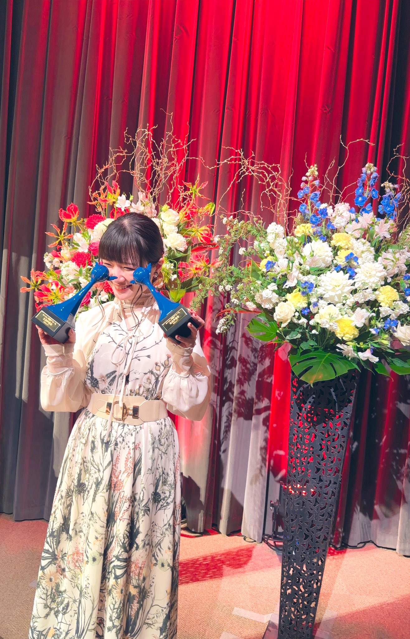 《SPY×FAMILY 間諜家家酒》黃昏、安妮亞 獲得日本聲優獎「最佳主演賞」！作者 遠藤達哉 獻上超 Q 祝賀圖