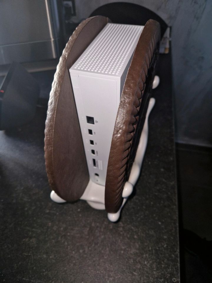 救命，看起來也太好吃！Oreo 主題 Xbox Series S 限量主機實體照曝光！