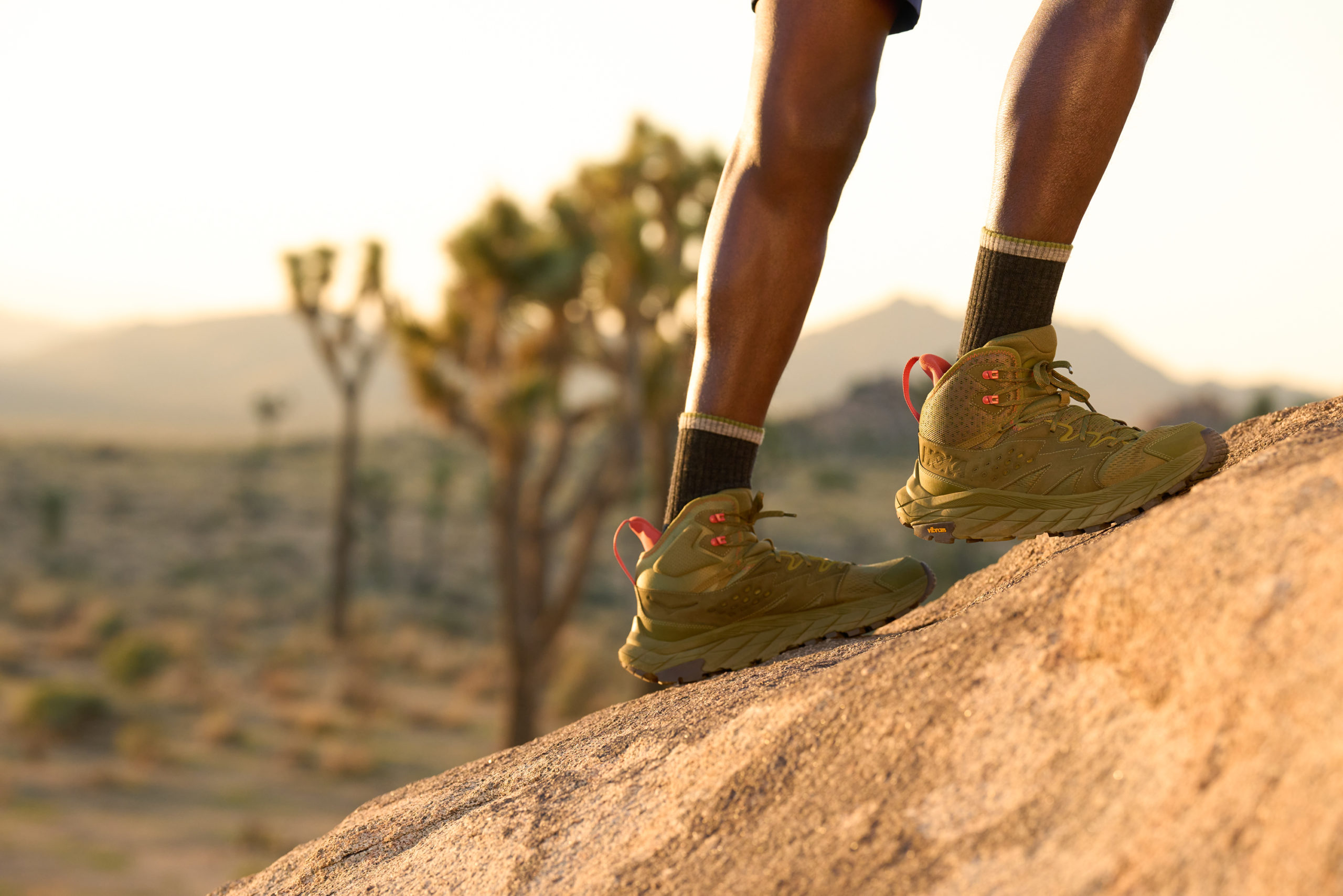 為戶外活動與山系穿搭而生！HOKA重磅推出全新戶外鞋款「ANACAPA BREEZE」，從戶外到城市 全面展現Outdoor魂！