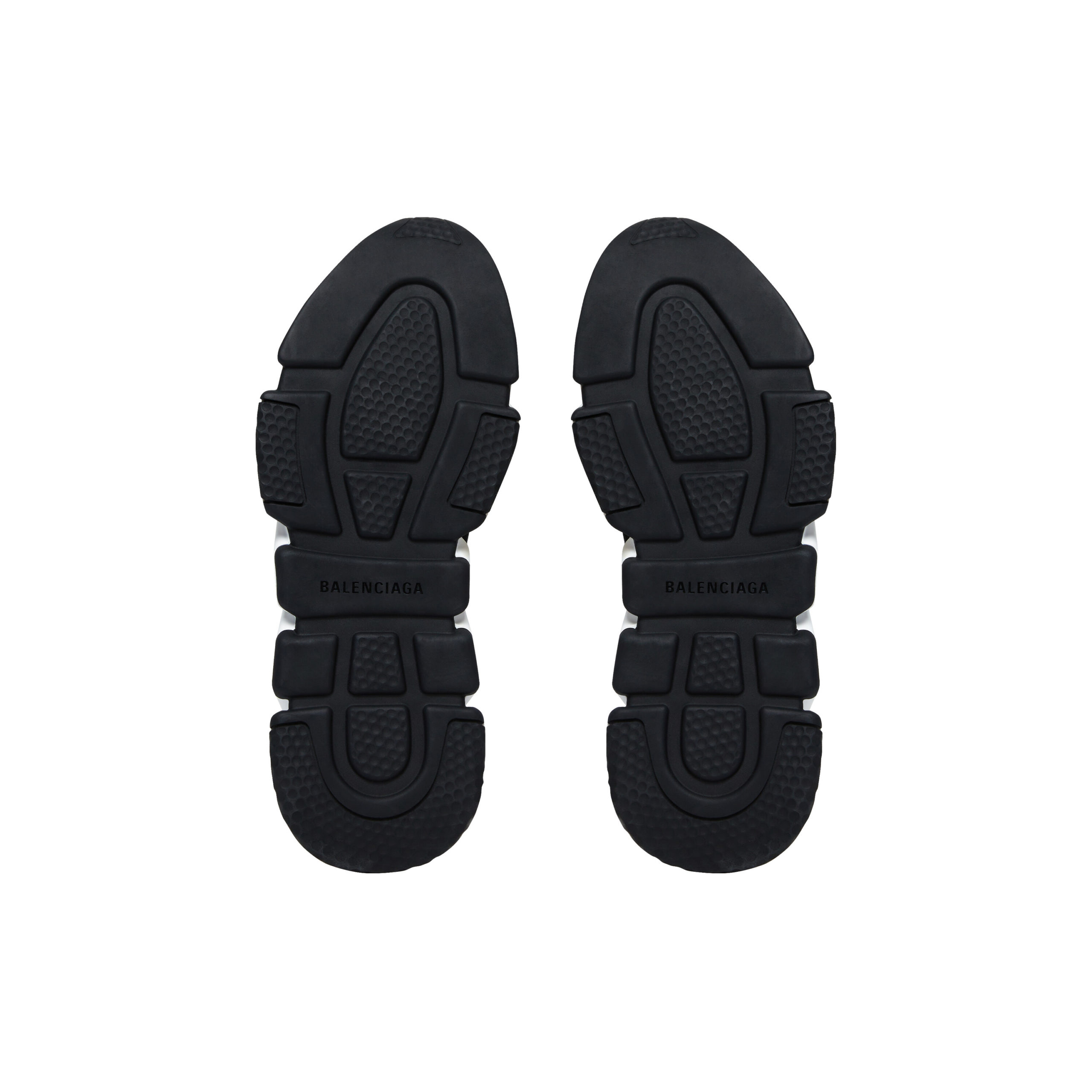 懶人輪廓有望再成爆款？Balenciaga 推出全新「Speed Trainer」變體鞋款！