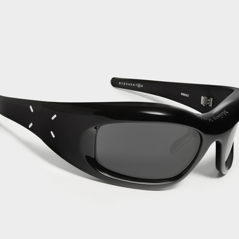 台灣販售資訊｜海外秒殺！ Maison Margiela x Gentle Monster 聯乘限量登台，眼鏡袋就是雲朵手拿包！