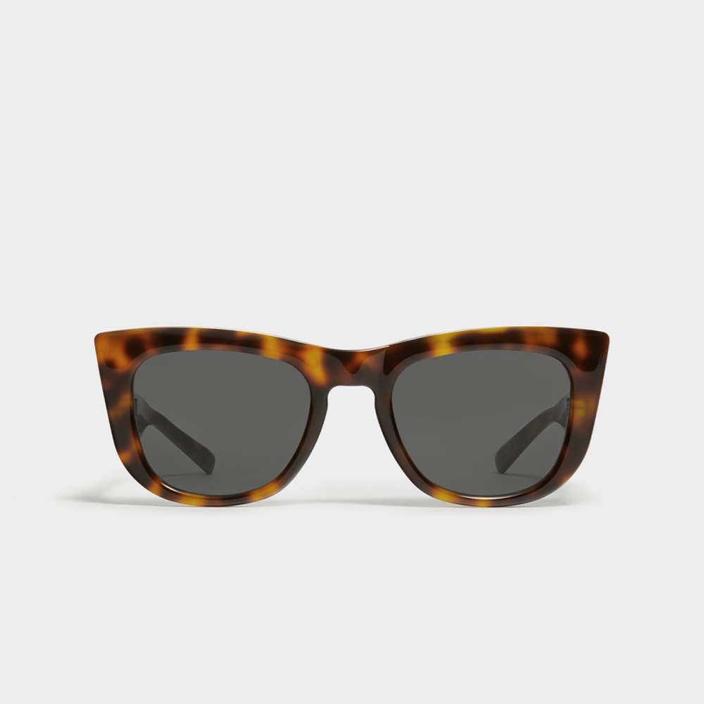 台灣販售資訊｜海外秒殺！ Maison Margiela x Gentle Monster 聯乘限量登台，眼鏡袋就是雲朵手拿包！