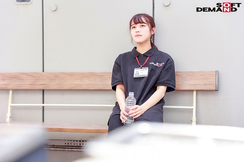 人氣贏過「冠軍新人」！G cup 女優「小野寺舞」卸下 SOD 女子社員身份，於廠牌原地出道