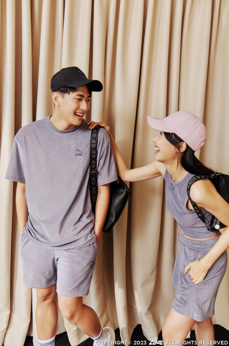 誰說奶蓋燕麥 & 海洋藍是女孩專屬色！男生穿搭竟然超無違和~ 文青系 PUMA 氮氣漫步鞋 + 運動潮裝，這次通通可以打包起來！