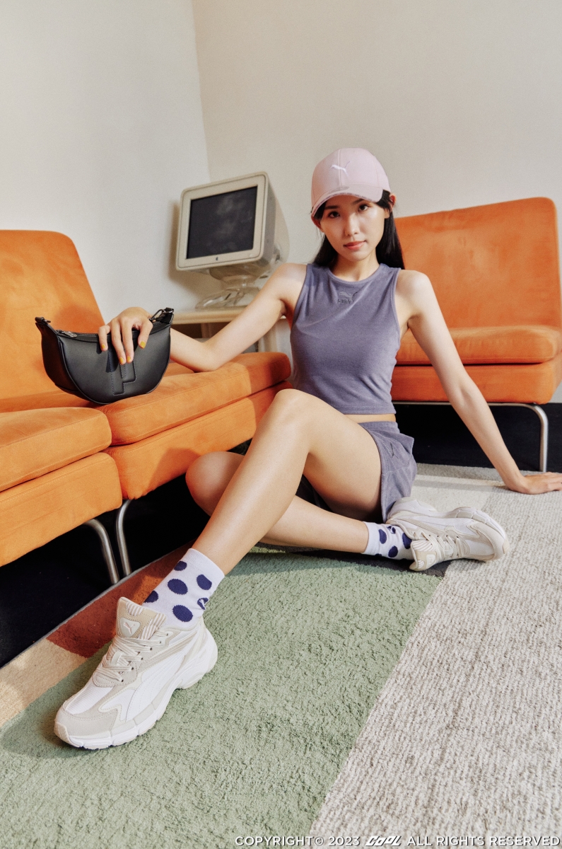 誰說奶蓋燕麥 & 海洋藍是女孩專屬色！男生穿搭竟然超無違和~ 文青系 PUMA 氮氣漫步鞋 + 運動潮裝，這次通通可以打包起來！