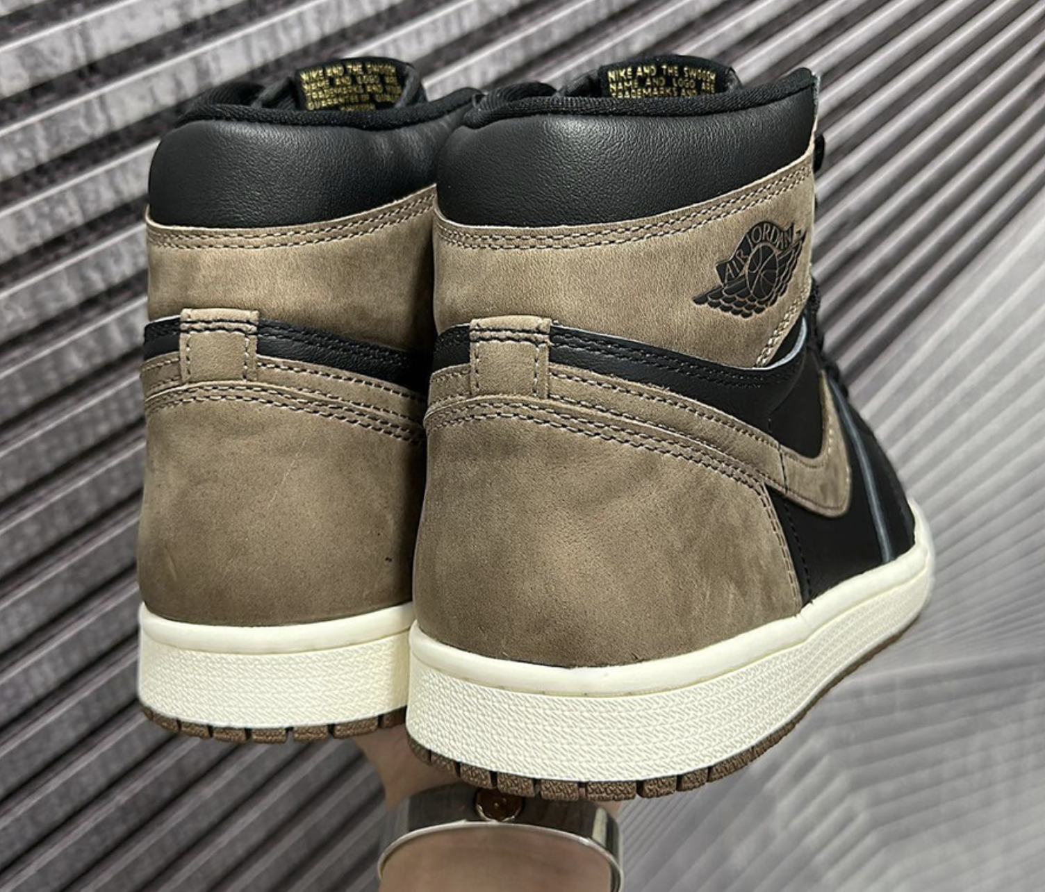 Air Jordan 1 High OG “Palomino”
