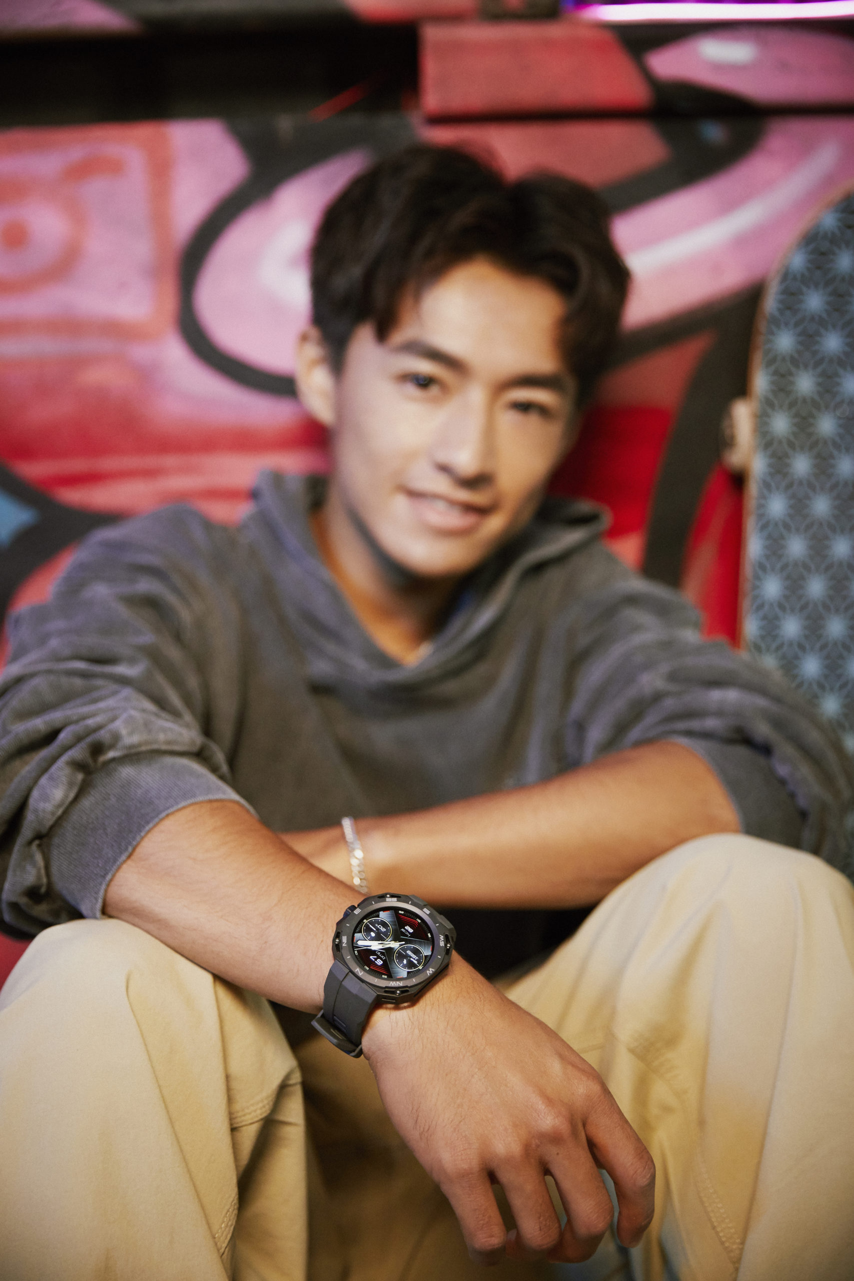 每個動作都有你的專屬配色！HUAWEI WATCH GT Cyber早就做好準備！讓世界級滑板選手林家元告訴你：「每一秒都要超越自己！」