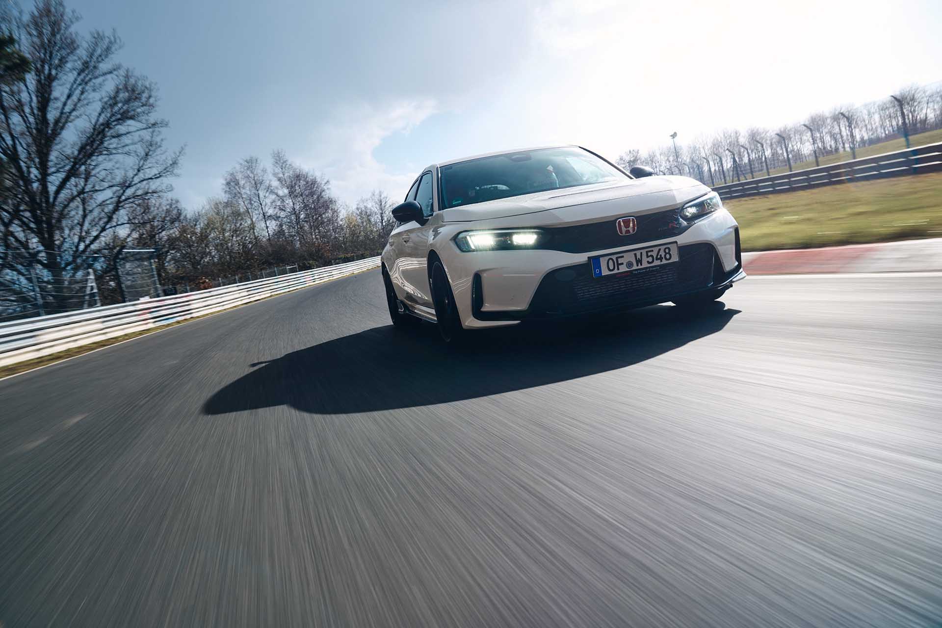 慢了 1 秒依然是紐北最速？Honda Civic Type R FL5 寫下最新單圈紀錄！