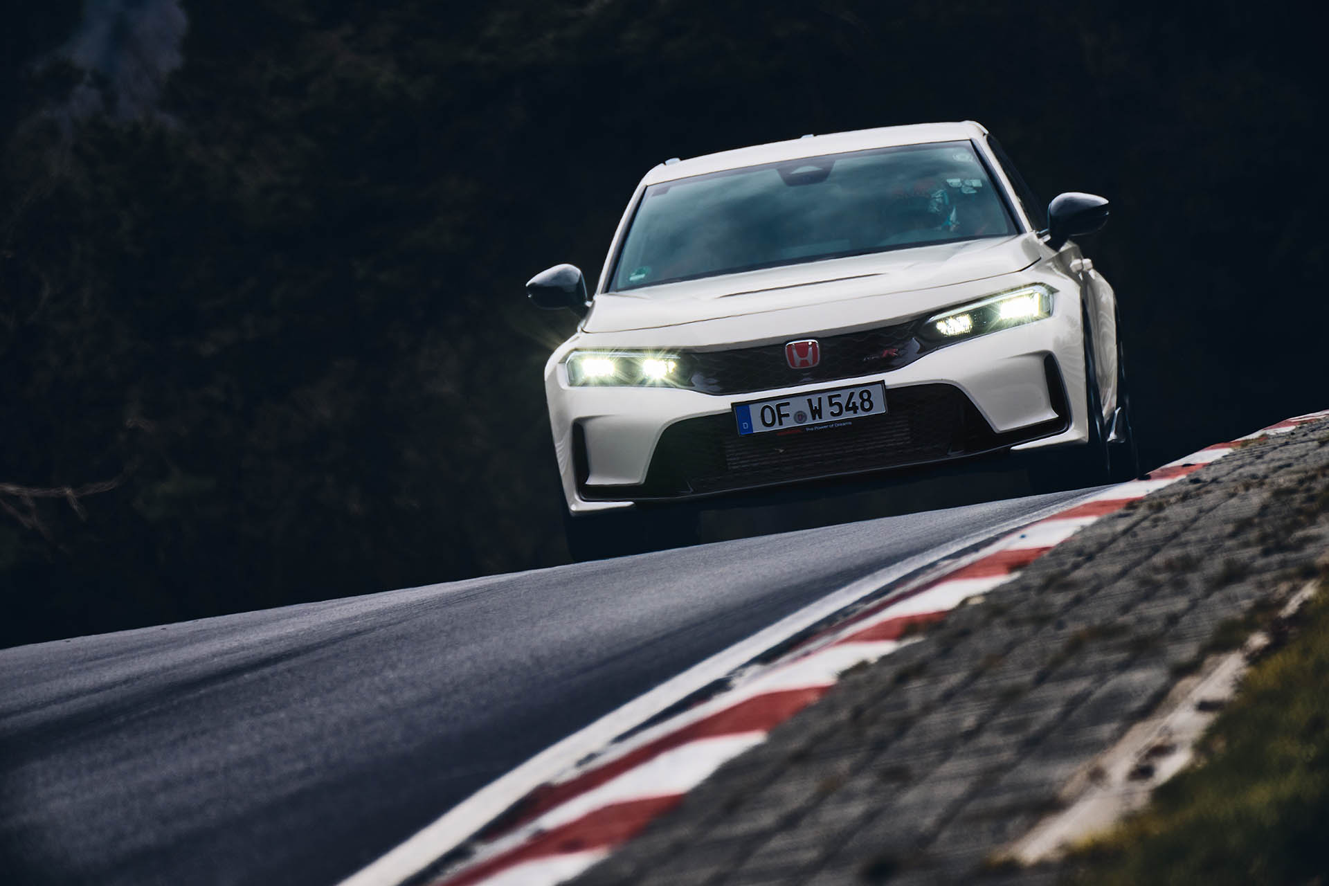 慢了 1 秒依然是紐北最速？Honda Civic Type R FL5 寫下最新單圈紀錄！