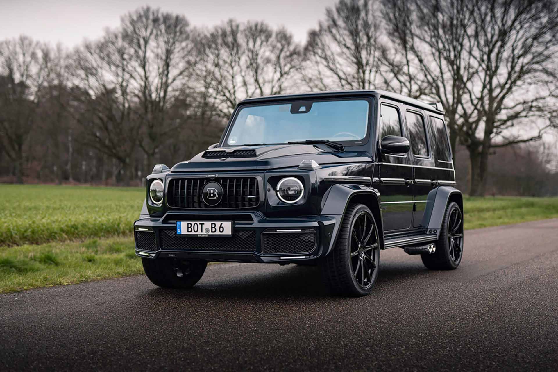 Brabus 900 Deep Blue-3