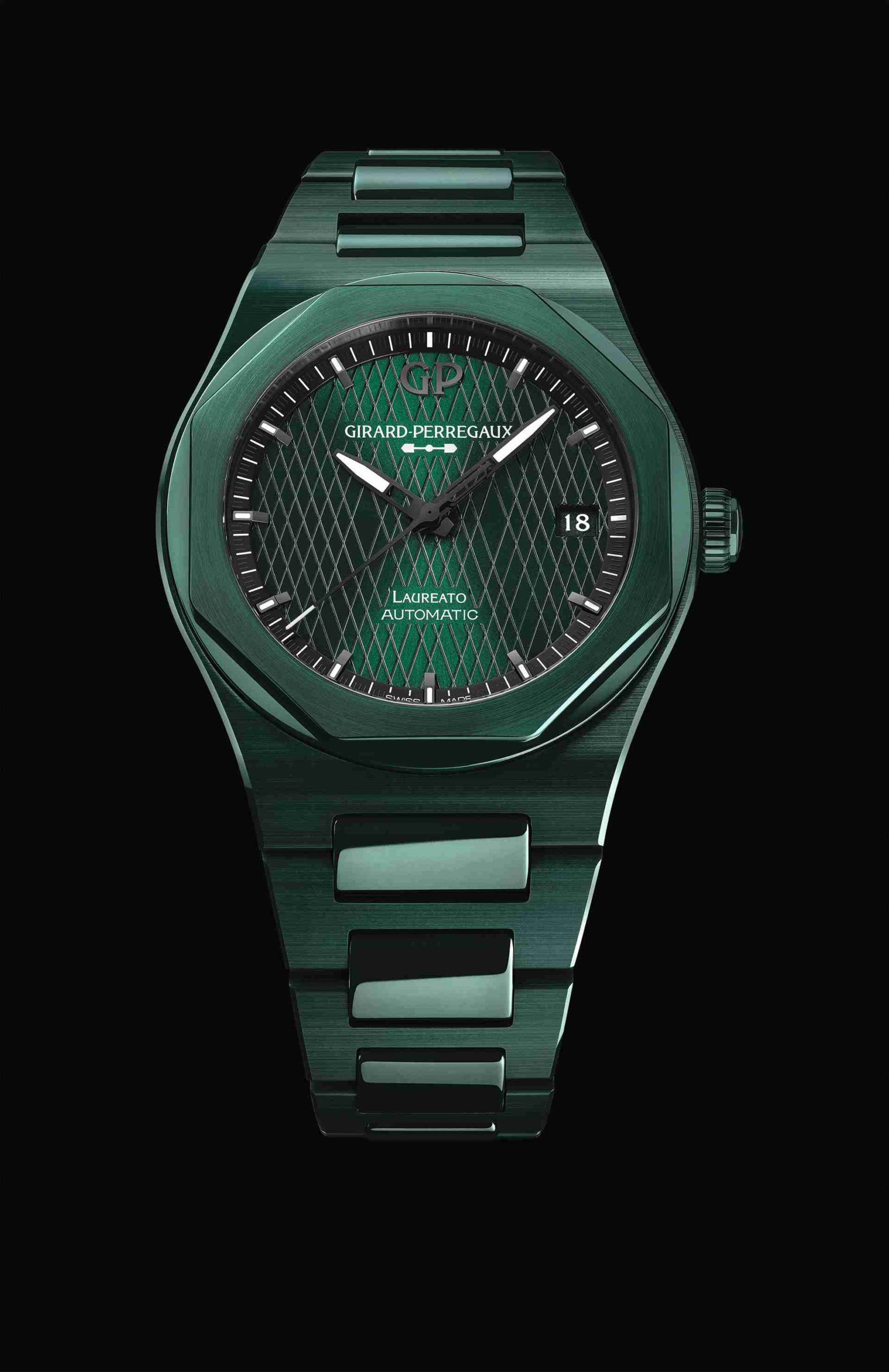 Girard-Perregaux Laureato Green Ceramic Aston Martin Edition-2