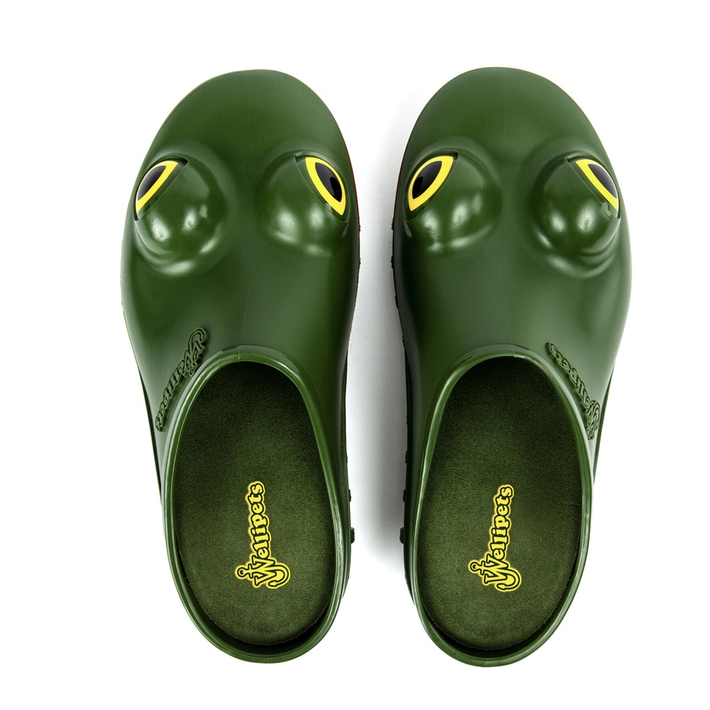 英國皇室竟也愛這隻青蛙？ JW Anderson x Wellipets 聯名「青蛙雨鞋」正式開賣