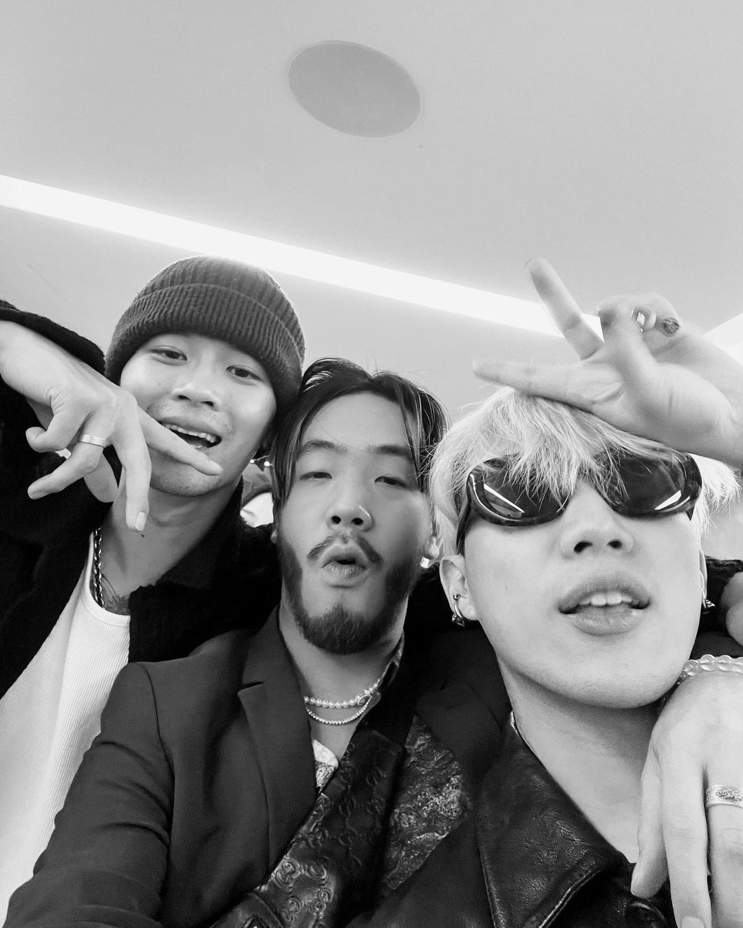 首位登上 COLORS 演唱「華語歌詞」的嘻哈歌手！新加坡 Rapper「ShiGGa Shay」交錯三語言呈現〈Rainy Days〉音源