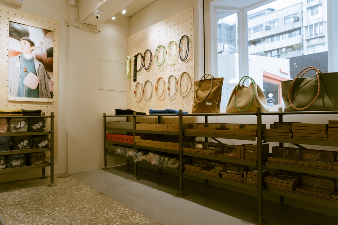 Topologie 新店開幕！插旗台北南西商圈，50 種手機背帶、1,000 種組合，潮流人逛起來