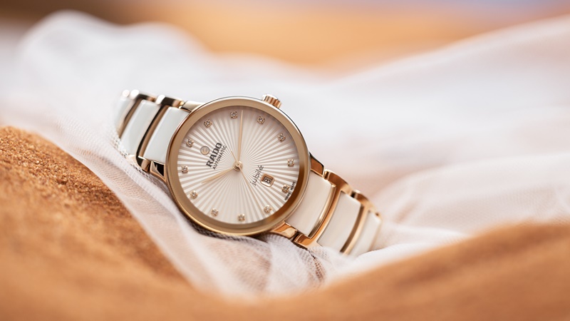 女神隋棠揭開沙漠神秘面紗！ Rado 瑞士雷達表全新 Centrix 晶萃系列盡顯奢華氣質！