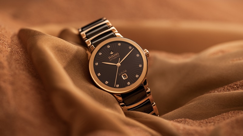 女神隋棠揭開沙漠神秘面紗！ Rado 瑞士雷達表全新 Centrix 晶萃系列盡顯奢華氣質！