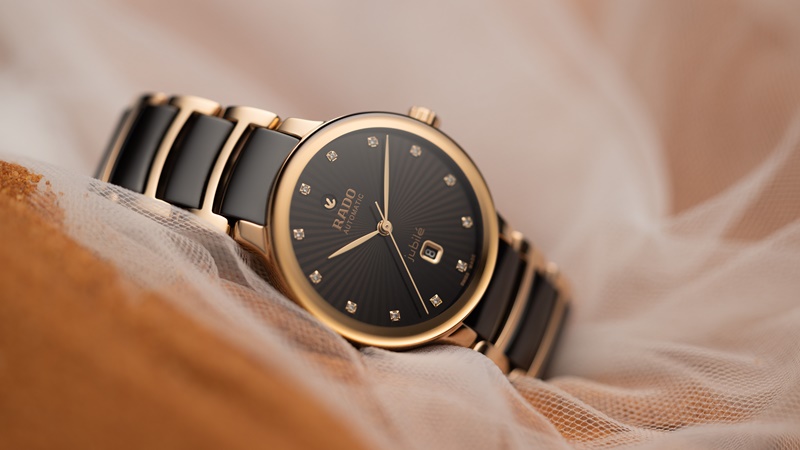 女神隋棠揭開沙漠神秘面紗！ Rado 瑞士雷達表全新 Centrix 晶萃系列盡顯奢華氣質！