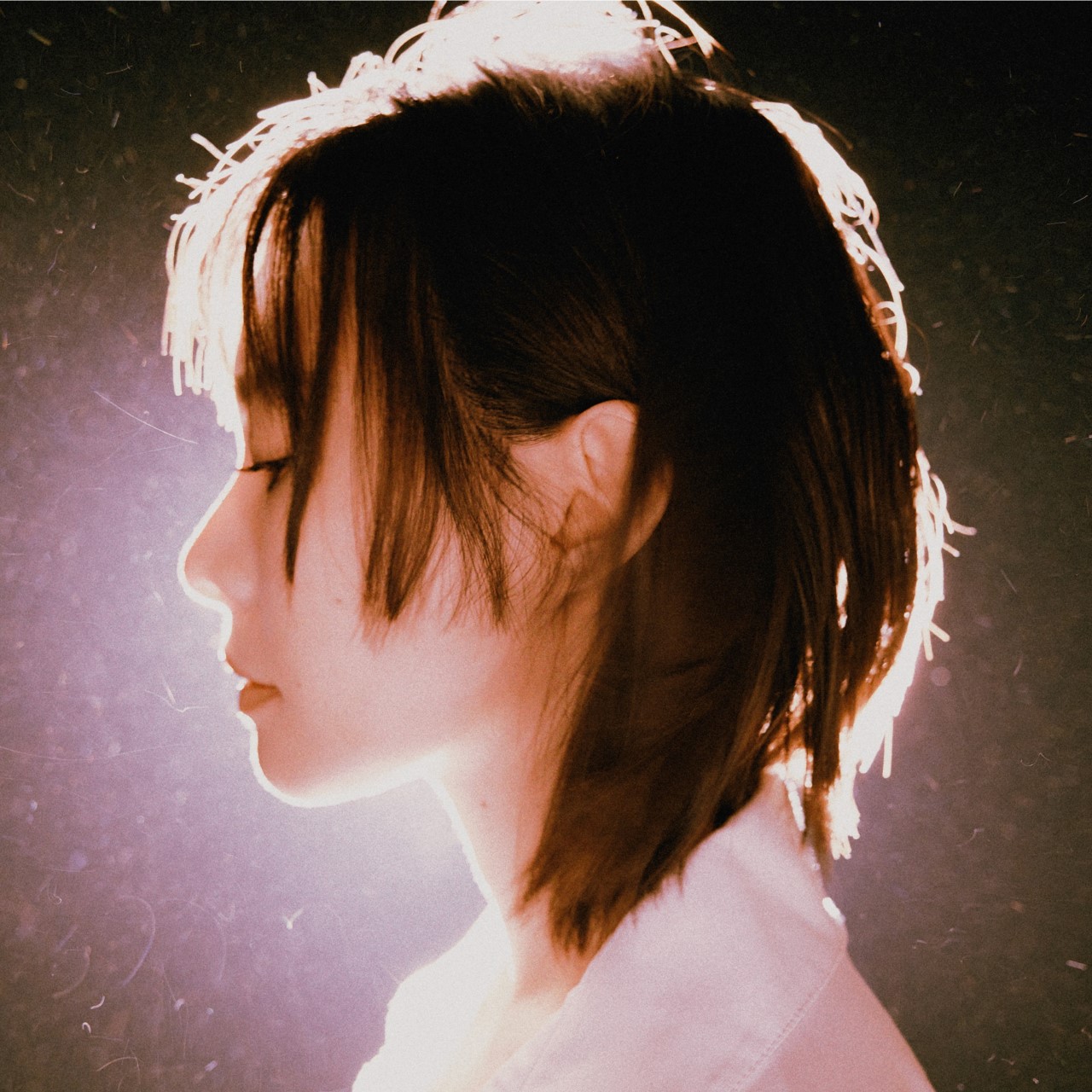 自揭 2023 全新身份！鄭宜農 正式告別火氣音樂，自立門戶成立新品牌「邊走邊聽有限公司」