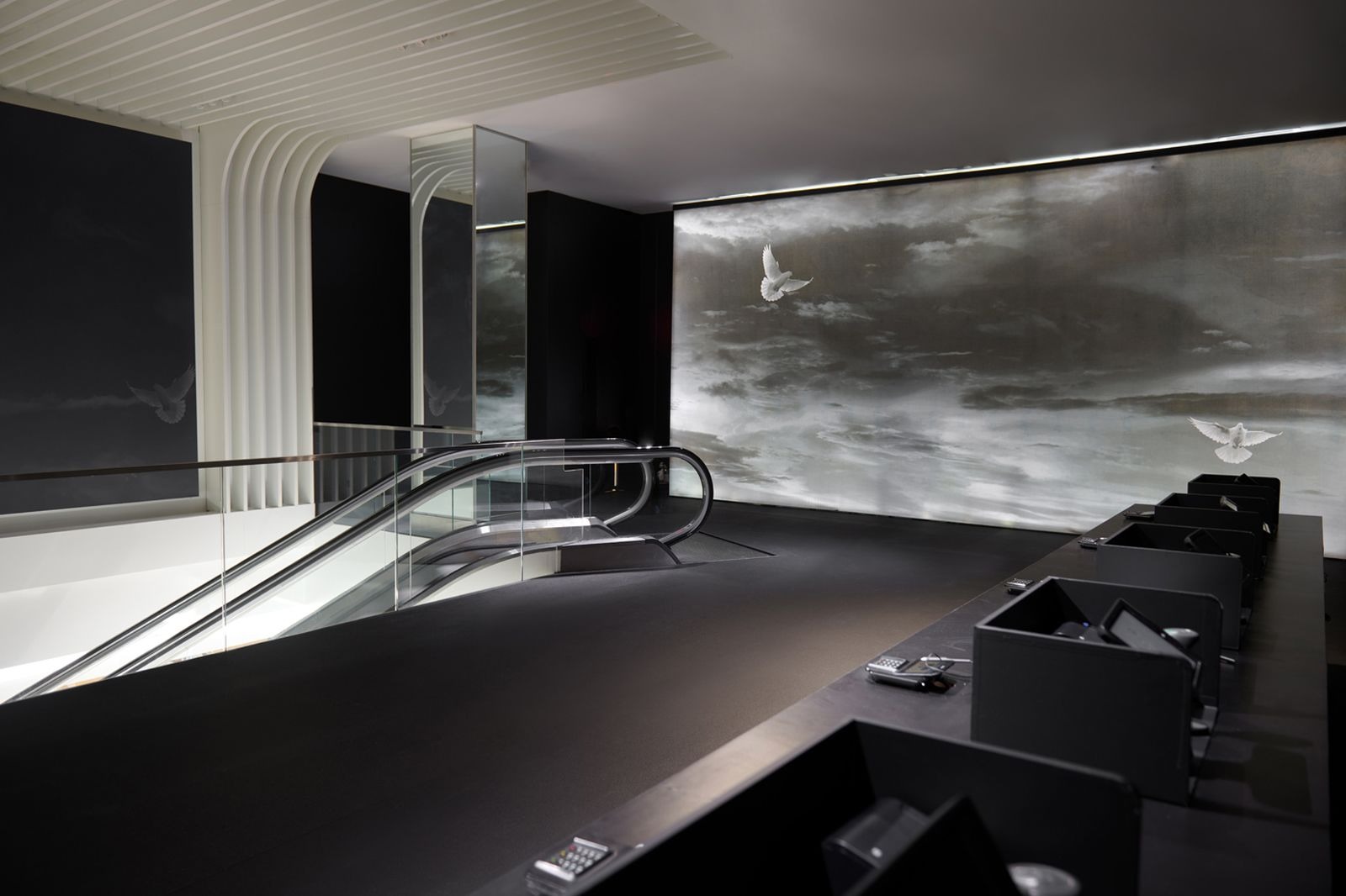 吉吉復吉吉？消息稱 GAP 被告，轉向  Kanye West 求償 6000 萬台幣