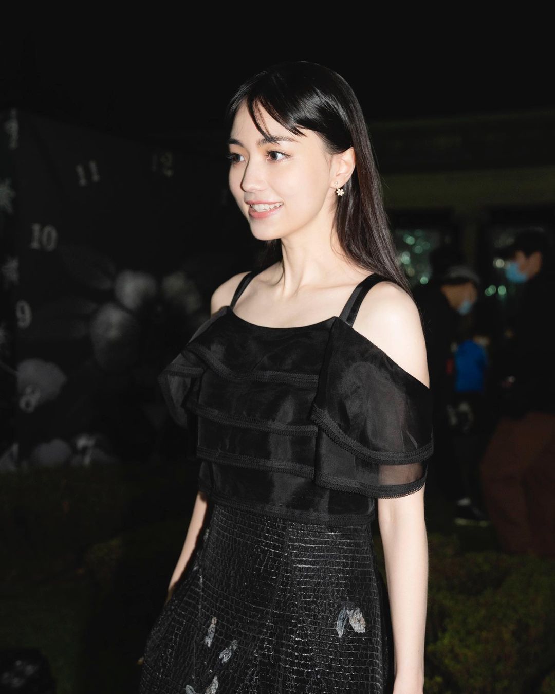 「圍棋女神」黑嘉嘉 29 歲生日！女神閨蜜阿部瑪麗亞同框「好香」，加碼友情大爆料！