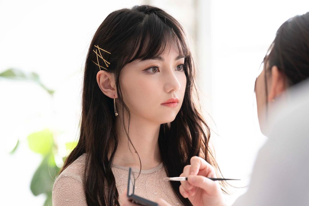 「圍棋女神」黑嘉嘉 29 歲生日！女神閨蜜阿部瑪麗亞同框「好香」，加碼友情大爆料！