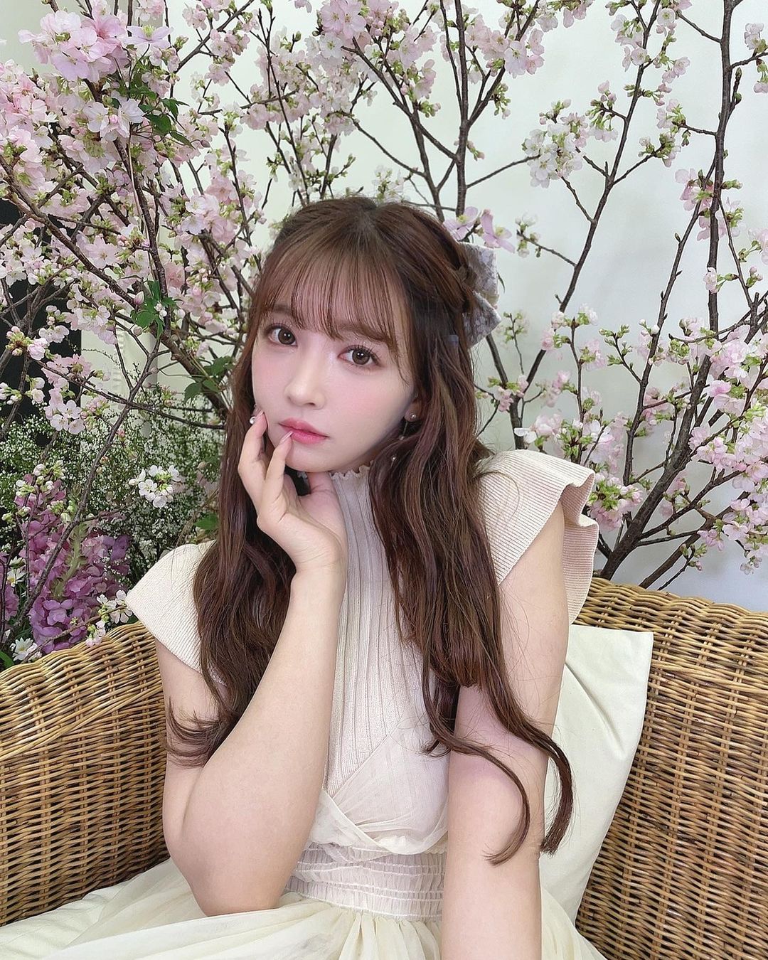 三上悠亞人在台灣！髮型師限動洩女神位置　餐廳穿浴袍嬌喊「冷到不行」