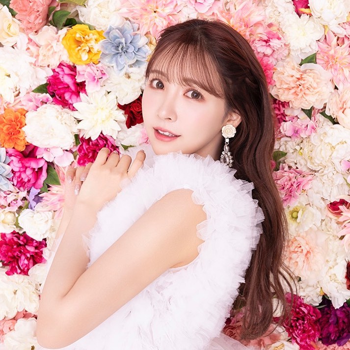 三上悠亞人在台灣！髮型師限動洩女神位置　餐廳穿浴袍嬌喊「冷到不行」