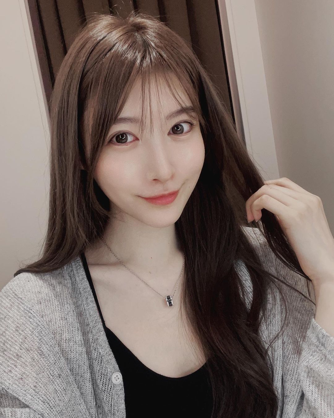 可愛妝容掀熱議！「AV 灰姑娘」相澤南 IG 曝光新照，竟讓粉絲笑推 