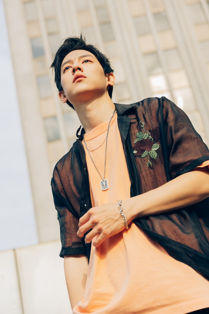 突破英倫街頭框架！ ALLSAINTS 走進陽明山打造全新「 GO OUT 」形象廣告，衝破山林城市穿搭極限！