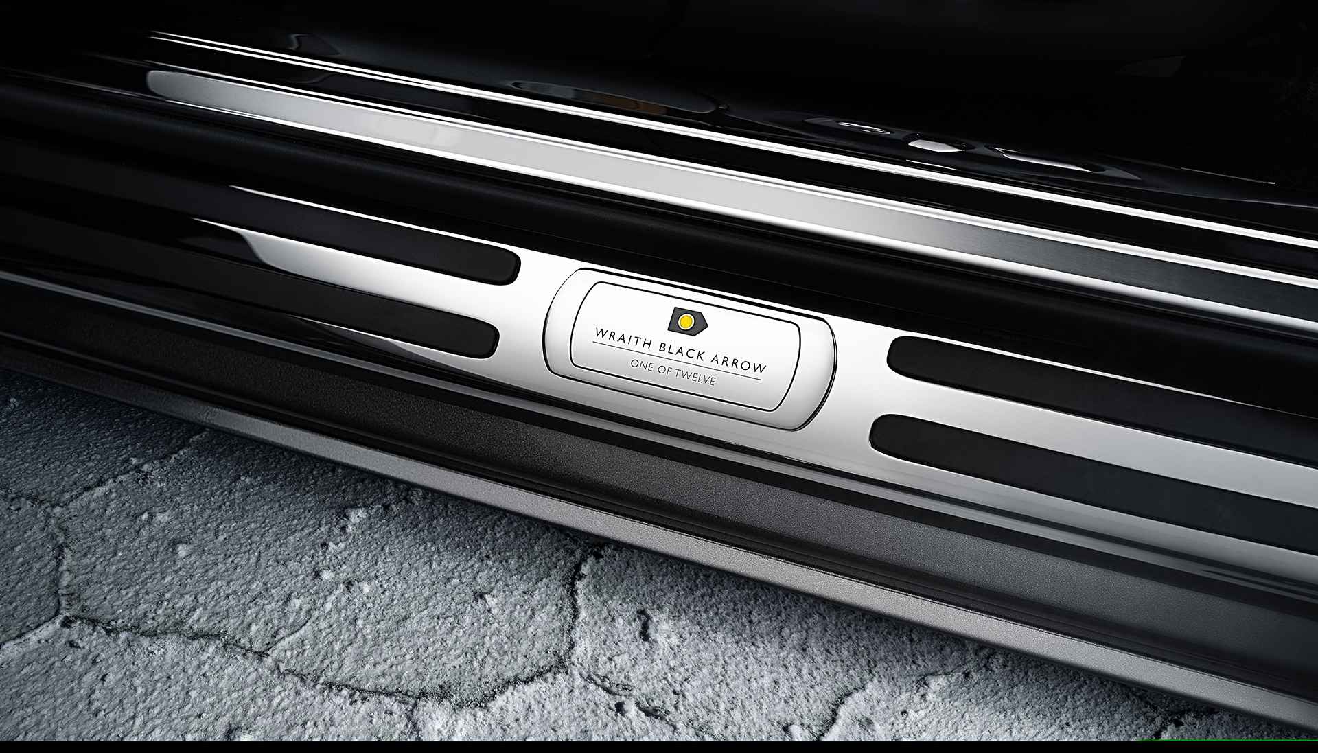 Rolls-Royce Black Badge Wraith Black Arrow-3