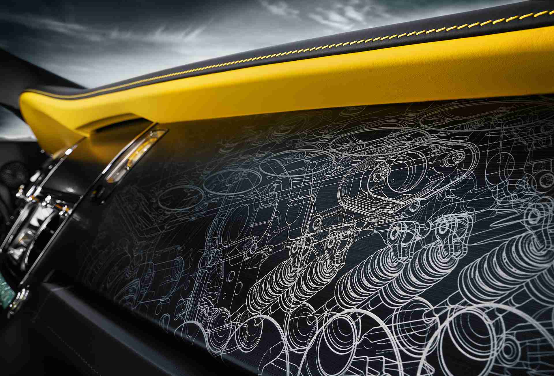 Rolls-Royce Black Badge Wraith Black Arrow-2