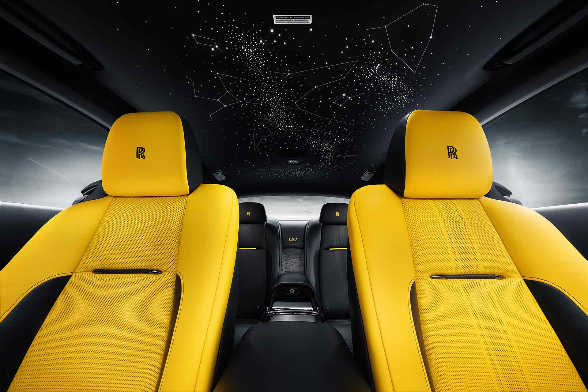 Rolls-Royce Black Badge Wraith Black Arrow-3